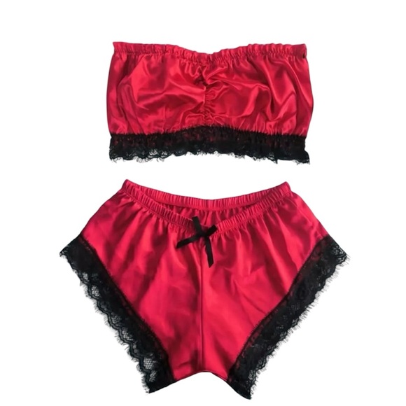 NEW•XL•LOLA’S RED & BLACK LACE TUBE TOP & HOT SHORTS•NWT - Picture 1 of 7